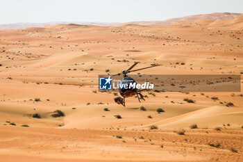 2024-01-10 - ASO Staff helicopter during the Stage 5 of the Dakar 2024 on January 10, 2024 between Al-Hofuf and Subaytah, Saudi Arabia - DAKAR 2024 - STAGE 5 - RALLY - MOTORS