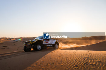 2024-01-10 - 273 TRNENY Karel (cze), ERNST Michal (cze), Workoutland Accra Czech Team, Ford F 150 Evo, FIA Ultimate, action during the Stage 5 of the Dakar 2024 on January 10, 2024 between Al-Hofuf and Subaytah, Saudi Arabia - DAKAR 2024 - STAGE 5 - RALLY - MOTORS