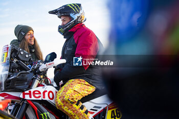 2024-01-11 - BRANCH Ross (bwa), Hero Motorsports Team Rally, Hero, Motul, Moto, FIM W2RC, portrait during the Stage 6 « 48 Hours Chrono » of the Dakar 2024 from January 11 to 12, 2024 around Subaytah, Saudi Arabia - DAKAR 2024 - 48 HOURS CHRONO - RALLY - MOTORS
