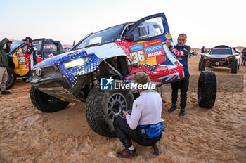 2024-01-12 - 236 CHABOT Ronan (fra), PILLOT Gilles (fra), Overdrive Racing, Toyota Hilux, FIA Ultimate, during the Stage 6 « 48 Hours Chrono » of the Dakar 2024 from January 11 to 12, 2024 around Subaytah, Saudi Arabia - DAKAR 2024 - 48 HOURS CHRONO - RALLY - MOTORS