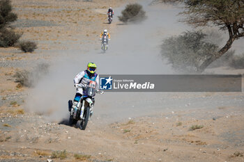 2024-01-14 - 129 HERBET Sébastien (fra), Team Dumontier Racing, Husqvarna, Moto, action during the Stage 7 of the Dakar 2024 on January 14, 2024 between Riyadh and Al Duwadimi, Saudi Arabia - DAKAR 2024 - STAGE 7 - RALLY - MOTORS