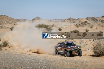 2024-01-14 - 211 CHICHERIT Guerlain (fra), WINOCQ Alex (fra), Overdrive Racing, Toyota Hilux, FIA Ultimate, FIA W2RC, action during the Stage 7 of the Dakar 2024 on January 14, 2024 between Riyadh and Al Duwadimi, Saudi Arabia - DAKAR 2024 - STAGE 7 - RALLY - MOTORS