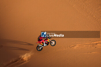 2024-01-15 - 02 PRICE Toby (aus), Red Bull KTM Factory Racing, KTM, Moto, action during the Stage 8 of the Dakar 2024 on January 15, 2024 between Al Duwadimi and Hail, Saudi Arabia - DAKAR 2024 - STAGE 8 - RALLY - MOTORS