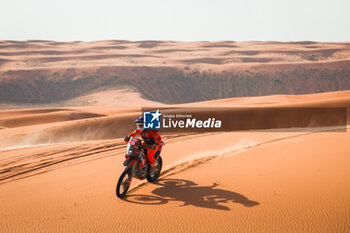 2024-01-15 - 39 MELOT Benjamin (fra), Team Esprit KTM, KTM, Moto, Originals by Motul, action during the Stage 8 of the Dakar 2024 on January 15, 2024 between Al Duwadimi and Hail, Saudi Arabia - DAKAR 2024 - STAGE 8 - RALLY - MOTORS
