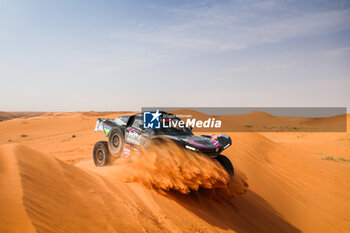 2024-01-15 - 232 THOMASSE Pascale (fra), BRUCY Arnold (fra), MD Rallye Sport, MD Optimus, Motul, FIA Ultimate, action during the Stage 8 of the Dakar 2024 on January 15, 2024 between Al Duwadimi and Hail, Saudi Arabia - DAKAR 2024 - STAGE 8 - RALLY - MOTORS