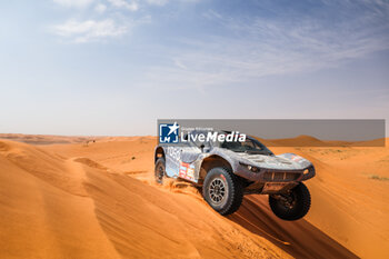 2024-01-15 - 261 FRETIN Benoit (fra), DUPLE Cédric (fra), Ydeo Competition, Century CR6, FIA Ultimate, action during the Stage 8 of the Dakar 2024 on January 15, 2024 between Al Duwadimi and Hail, Saudi Arabia - DAKAR 2024 - STAGE 8 - RALLY - MOTORS