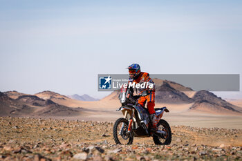 2024-01-16 - 34 GYENES Emanuel (rou), Autonet Motorcycle Team, KTM, Moto, Originals by Motul, action during the Stage 9 of the Dakar 2024 on January 16, 2024 between Hail and Al Ula, Saudi Arabia - DAKAR 2024 - STAGE 9 - RALLY - MOTORS