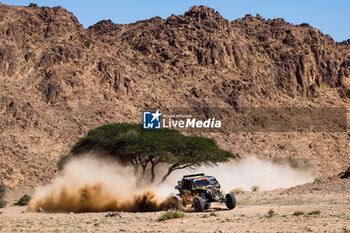 2024-01-17 - 300 BACIUSKA Rokas (ltu), VIDAL MONTIJANO Oriol (spa), Can-Am Factory Racing Team, Can-Am Maverick XRS Turbo, Motul, FIA Challenger, FIA W2RC, action during the Stage 10 of the Dakar 2024 on January 17, 2024 around Al Ula, Saudi Arabia - DAKAR 2024 - STAGE 10 - RALLY - MOTORS