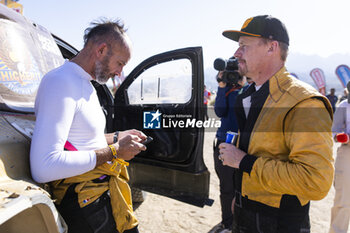 2024-01-18 - WINOCQ Alex (fra), Overdrive Racing, Toyota Hilux, FIA Ultimate, FIA W2RC, CHICHERIT Guerlain (fra), Overdrive Racing, Toyota Hilux, FIA Ultimate, FIA W2RC, portrait during the Stage 11 of the Dakar 2024 on January 18, 2024 between Al Ula and Yanbu, Saudi Arabia - DAKAR 2024 - STAGE 11 - RALLY - MOTORS