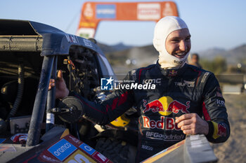2024-01-18 - GUTHRIE Mitchell (usa), Red Bull Off-Road Junior Team USA by BFG, Taurus T3 Max, FIA Challenger, FIA W2RC, portrait during the Stage 11 of the Dakar 2024 on January 18, 2024 between Al Ula and Yanbu, Saudi Arabia - DAKAR 2024 - STAGE 11 - RALLY - MOTORS