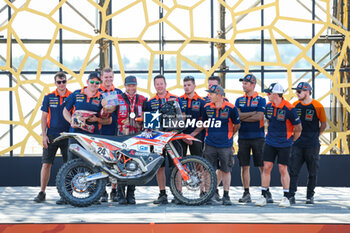 2024-01-19 - 24 MULEC Toni (svk), BAS World KTM Racing Team, KTM, Moto, FIM W2RC, during the Final Podium of the Dakar 2024 on January 19, 2024 in Yanbu, Saudi Arabia - DAKAR 2024 - FINAL PODIUM - RALLY - MOTORS