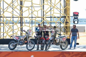 2024-01-19 - 131 FABRE Anthony (fra), Team ARF, KTM, Moto, Originals by Motul, 132 BEAUCOUD Andy (fra), Team RAF, Husqvarna, Moto, Originals by Motul, during the Final Podium of the Dakar 2024 on January 19, 2024 in Yanbu, Saudi Arabia - DAKAR 2024 - FINAL PODIUM - RALLY - MOTORS