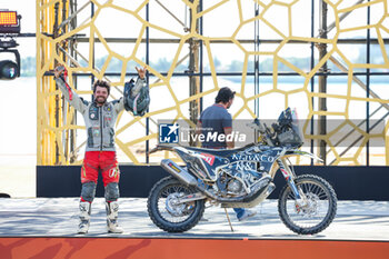 2024-01-19 - 141 BIAU Vincent (fra), VB X Kray and Co, Husqvarna, Moto, Originals by Motul, action during the Final Podium of the Dakar 2024 on January 19, 2024 in Yanbu, Saudi Arabia - DAKAR 2024 - FINAL PODIUM - RALLY - MOTORS