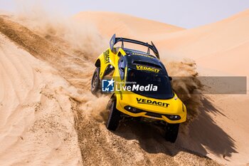 2024-02-24 - 212 BAUMGART Marcos (BRA), CINCEA Kleber (BRA), X Rally Team Motorsports, Prodrive Hunter, FIA W2RC, action during the Pre-Event Test Location of the 2024 Abu Dhabi Desert Challenge, from February 24 to 25, 2024 in Tilal Swaihan, United Arab Emirates - W2RC - ABU DHABI DESERT CHALLENGE 2024 - RALLY - MOTORS