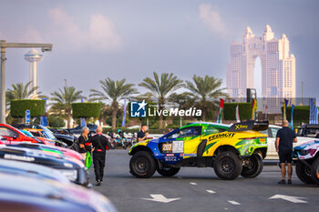 2024-02-26 - 207 BAUMGART Cristian (BRA), ANDREOTTI Alberto (BRA), X Rally Team Motorsports, Prodrive Hunter, FIA W2RC, ambiance during the starting podium of the 2024 Abu Dhabi Desert Challenge, on February 26, 2024 in Abu Dhabi, United Arab Emirates - W2RC - ABU DHABI DESERT CHALLENGE 2024 - RALLY - MOTORS