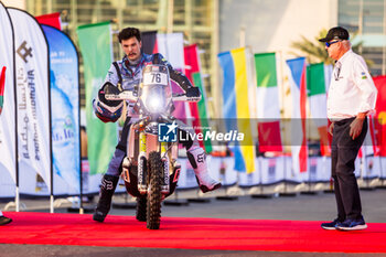 2024-02-26 - 76 LEPAN Jean-Loup (FRA), Duust Rally Team, KTM	450 Rally Replica, FIM W2RC, ambiance during the starting podium of the 2024 Abu Dhabi Desert Challenge, on February 26, 2024 in Abu Dhabi, United Arab Emirates - W2RC - ABU DHABI DESERT CHALLENGE 2024 - RALLY - MOTORS