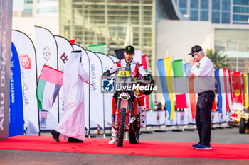 2024-02-26 - 44 MARE Aaron (ZAF), Srg Motorsports, KTM 450 Rally Replica, FIM W2RC, ambiance during the starting podium of the 2024 Abu Dhabi Desert Challenge, on February 26, 2024 in Abu Dhabi, United Arab Emirates - W2RC - ABU DHABI DESERT CHALLENGE 2024 - RALLY - MOTORS