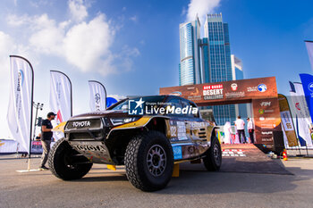 2024-02-26 - 202 CHICHERIT Guerlain (FRA), WINOCQ Alexandre (FRA), Overdrive Racing Toyota Hilux Overdrive, FIA W2RC, ambiance during the starting podium of the 2024 Abu Dhabi Desert Challenge, on February 26, 2024 in Abu Dhabi, United Arab Emirates - W2RC - ABU DHABI DESERT CHALLENGE 2024 - RALLY - MOTORS