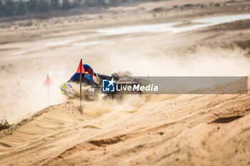 2024-02-26 - 63 BREISACH Stephan (AUT), KTM 450 Rally, action during the Prologue of the 2024 Abu Dhabi Desert Challenge, on February 26, 2024 in Al Dhannah, United Arab Emirates - W2RC - ABU DHABI DESERT CHALLENGE 2024 - RALLY - MOTORS