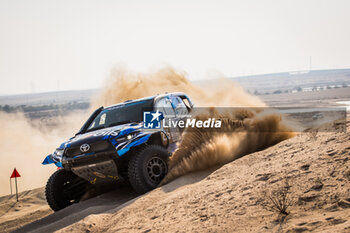 2024-02-26 - 215 BAUD Lionel (FRA), BAUD Lucie (FRA), Overdrive Racing, Toyota Hilux Overdrive, FIA W2RC, action during the Prologue of the 2024 Abu Dhabi Desert Challenge, on February 26, 2024 in Al Dhannah, United Arab Emirates - W2RC - ABU DHABI DESERT CHALLENGE 2024 - RALLY - MOTORS