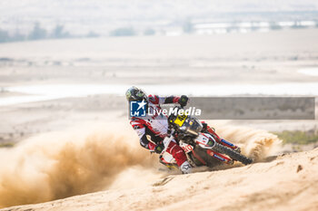 2024-02-26 - 46 BRANCH Ross (BWA), Hero Motorsports Team Rally, Hero	450 Rally, FIM W2RC, action during the Prologue of the 2024 Abu Dhabi Desert Challenge, on February 26, 2024 in Al Dhannah, United Arab Emirates - W2RC - ABU DHABI DESERT CHALLENGE 2024 - RALLY - MOTORS