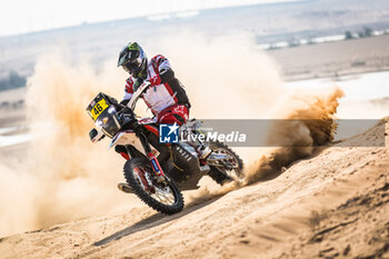2024-02-26 - 46 BRANCH Ross (BWA), Hero Motorsports Team Rally, Hero	450 Rally, FIM W2RC, action during the Prologue of the 2024 Abu Dhabi Desert Challenge, on February 26, 2024 in Al Dhannah, United Arab Emirates - W2RC - ABU DHABI DESERT CHALLENGE 2024 - RALLY - MOTORS