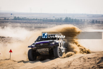 2024-02-26 - 210 YACOPINI Juan Cruz (ARG), OLIVERAS Dani (ESP), Overdrive Racing, Toyota Hilux Overdrive, FIA W2RC, action during the Prologue of the 2024 Abu Dhabi Desert Challenge, on February 26, 2024 in Al Dhannah, United Arab Emirates - W2RC - ABU DHABI DESERT CHALLENGE 2024 - RALLY - MOTORS