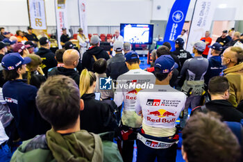 2024-02-26 - ambiance during the starting order ceremony of the 2024 Abu Dhabi Desert Challenge, on February 26, 2024 in Al Dhannah, United Arab Emirates - W2RC - ABU DHABI DESERT CHALLENGE 2024 - RALLY - MOTORS