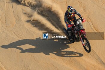 2024-02-27 - 96 EBSTER Tobias (AUT), Srg Motorsports, GAS GAS 450 Rally Factory Replica, FIM W2RC, action during the Prologue of the 2024 Abu Dhabi Desert Challenge, on February 26, 2024 in Al Dhannah, United Arab Emirates - W2RC - ABU DHABI DESERT CHALLENGE 2024 - RALLY - MOTORS