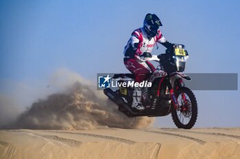 2024-02-27 - 46 BRANCH Ross (BWA), Hero Motorsports Team Rally, Hero	450 Rally, FIM W2RC, action during the Prologue of the 2024 Abu Dhabi Desert Challenge, on February 26, 2024 in Al Dhannah, United Arab Emirates - W2RC - ABU DHABI DESERT CHALLENGE 2024 - RALLY - MOTORS
