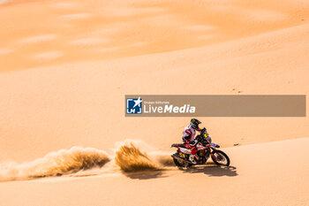 2024-02-28 - 46 BRANCH Ross (BWA), Hero Motorsports Team Rally, Hero	450 Rally, FIM W2RC, action during the Stage 2 of the 2024 Abu Dhabi Desert Challenge, on February 28, 2024 between Al Dhannah and Mzeer’ah, United Arab Emirates - W2RC - ABU DHABI DESERT CHALLENGE 2024 - RALLY - MOTORS