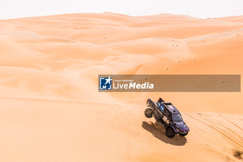 2024-02-28 - 210 YACOPINI Juan Cruz (ARG), OLIVERAS Dani (ESP), Overdrive Racing, Toyota Hilux Overdrive, FIA W2RC, action during the Stage 2 of the 2024 Abu Dhabi Desert Challenge, on February 28, 2024 between Al Dhannah and Mzeer’ah, United Arab Emirates - W2RC - ABU DHABI DESERT CHALLENGE 2024 - RALLY - MOTORS