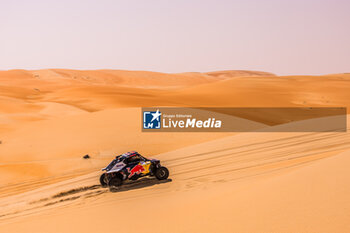 2024-02-28 - 306 GUTIERREZ Cristina (ESP), MORENO HUETE Pablo (ESP), Red Bull Off-Road Junior Team USA Presented By BFG, Taurus T3 MAX, action during the Stage 2 of the 2024 Abu Dhabi Desert Challenge, on February 28, 2024 between Al Dhannah and Mzeer’ah, United Arab Emirates - W2RC - ABU DHABI DESERT CHALLENGE 2024 - RALLY - MOTORS