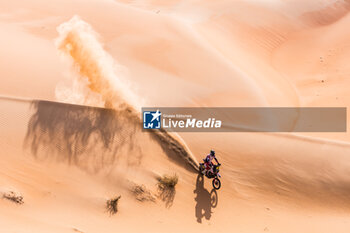 2024-02-28 - 46 BRANCH Ross (BWA), Hero Motorsports Team Rally, Hero	450 Rally, FIM W2RC, action during the Stage 2 of the 2024 Abu Dhabi Desert Challenge, on February 28, 2024 between Al Dhannah and Mzeer’ah, United Arab Emirates - W2RC - ABU DHABI DESERT CHALLENGE 2024 - RALLY - MOTORS