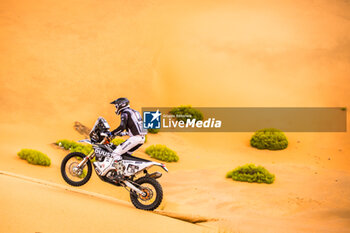 2024-02-29 - 26 DABROWSKI Konrad (POL), Duust Rally Team, KTM 450 Rally Replica, FIM W2RC, action during the Stage 3 of the 2024 Abu Dhabi Desert Challenge, on February 29, 2024 in Mzeer’ah, United Arab Emirates - W2RC - ABU DHABI DESERT CHALLENGE 2024 - RALLY - MOTORS