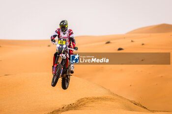 2024-02-29 - 46 BRANCH Ross (BWA), Hero Motorsports Team Rally, Hero	450 Rally, FIM W2RC, action during the Stage 3 of the 2024 Abu Dhabi Desert Challenge, on February 29, 2024 in Mzeer’ah, United Arab Emirates - W2RC - ABU DHABI DESERT CHALLENGE 2024 - RALLY - MOTORS