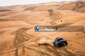 2024-02-29 - 210 YACOPINI Juan Cruz (ARG), OLIVERAS Dani (ESP), Overdrive Racing, Toyota Hilux Overdrive, FIA W2RC, action during the Stage 3 of the 2024 Abu Dhabi Desert Challenge, on February 29, 2024 in Mzeer’ah, United Arab Emirates - W2RC - ABU DHABI DESERT CHALLENGE 2024 - RALLY - MOTORS
