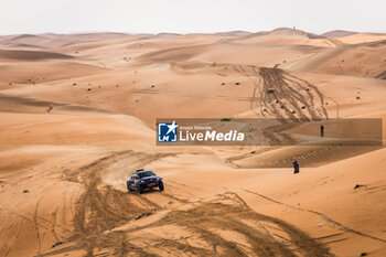 2024-02-29 - 210 YACOPINI Juan Cruz (ARG), OLIVERAS Dani (ESP), Overdrive Racing, Toyota Hilux Overdrive, FIA W2RC, action during the Stage 3 of the 2024 Abu Dhabi Desert Challenge, on February 29, 2024 in Mzeer’ah, United Arab Emirates - W2RC - ABU DHABI DESERT CHALLENGE 2024 - RALLY - MOTORS