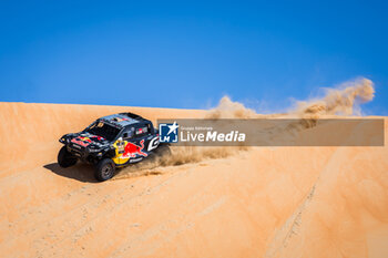 2024-03-01 - 211 QUINTERO Seth (USA), ZENZ Dennis (DEU), Toyota Gazoo Racing, Toyota GR DKR Hilux, FIA W2RC, action during the Stage 4 of the 2024 Abu Dhabi Desert Challenge, on March 1, 2024 in Mzeer’ah, United Arab Emirates - W2RC - ABU DHABI DESERT CHALLENGE 2024 - RALLY - MOTORS