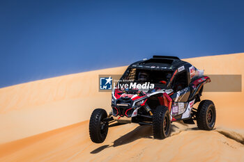 2024-03-01 - 408 FOURNIER Claude (FRA), GOUNON Serge (FRA), BRP Can-Am Maverick XRS TURBO RR, FIA W2RC, action during the Stage 4 of the 2024 Abu Dhabi Desert Challenge, on March 1, 2024 in Mzeer’ah, United Arab Emirates - W2RC - ABU DHABI DESERT CHALLENGE 2024 - RALLY - MOTORS