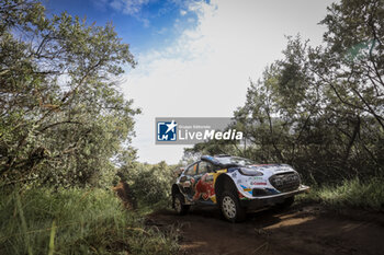 2024-03-31 - 13 MUNSTER Gregoire, LOUKA Louis, Ford Puma Rally1, actionduring the Safari Rally Kenya 2024, 3rd round of the 2024 WRC World Rally Car Championship, from March 28 to 31, 2024 at Nairobi, Kenya - AUTO - WRC - SAFARI RALLY KENYA 2024 - RALLY - MOTORS