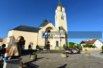2024-04-19 - The Driver Thierry Neuville And Co-Driver Martijn Wydaeghe Of The Team Hyundai Shell Mobis World Rally Team,Hyundai I20 N Rally1 Hybrid,They Face The 1st Day Of The Race,During Fia World Rally Championship Wrc Rally Croatia 2024 19 April , Zagreb - FIA WORLD RALLY CHAMPIONSHIP WRC RALLY CROATIA  2024 - RALLY - MOTORS