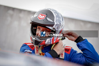 2024-05-09 - MEEKE Kris, Hyundai I2O Rally2, portrait during the Rally de Portugal 2024, 5th round of the 2024 WRC World Rally Car Championship, from May 9 to 12, 2024 at Matoshinhos, Portugal - AUTO - WRC - RALLY DE PORTUGAL 2024 - RALLY - MOTORS