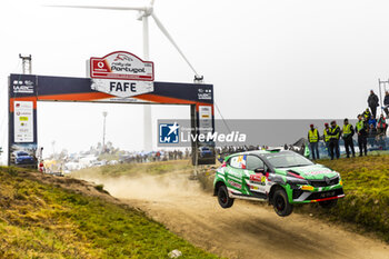 2024-05-12 - 64 CHATILLON Matteo, CORNUAU Maxence, Renault Clio Rally3, action during the Rally de Portugal 2024, 5th round of the 2024 WRC World Rally Car Championship, from May 9 to 12, 2024 at Matoshinhos, Portugal - AUTO - WRC - RALLY DE PORTUGAL 2024 - RALLY - MOTORS