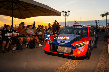 2024-05-30 - The driver Daniel SORDO and is co-driver Candido CARRERA on Hyundai i20N Rally1 during the city parade of WRC Rally Italia Sardegna 2024 - WRC - RALLY D'ITALIA SARDEGNA - RALLY - MOTORS