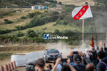 2024-05-31 - The driver Elfyn EVANS and is co-driver Scott MARTIN on Toyota GR Yaris Rally1 in action during shakedown of WRC Rally Italia Sardegna 2024 - WRC - RALLY D'ITALIA SARDEGNA - RALLY - MOTORS