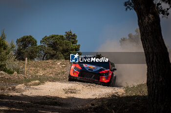 2024-05-31 - The driver Thierry NEUVILLE and is co-driver Martijn WYDAEGHE, Hyundai i20N Rally1 in action during Day 1 of Rally Italia Sardegna 2024 - WRC - RALLY D'ITALIA SARDEGNA - RALLY - MOTORS