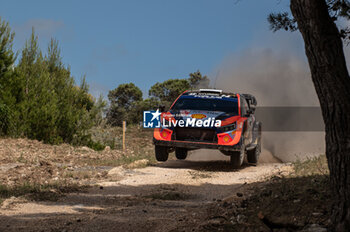 2024-05-31 - The driver Ott TANAK and is co-driver Martin JARVEOJA on Hyundai i20N Rally1 in action during Day 1 of Rally Italia Sardegna 2024 - WRC - RALLY D'ITALIA SARDEGNA - RALLY - MOTORS