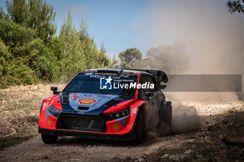 2024-05-31 - The driver Ott TANAK and is co-driver Martin JARVEOJA on Hyundai i20N Rally1 in action during Day 1 of Rally Italia Sardegna 2024 - WRC - RALLY D'ITALIA SARDEGNA - RALLY - MOTORS