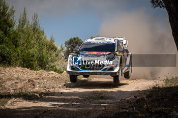 2024-05-31 - The driver Adrien FOURMAUX and is co-driver Alexandre CORIA on Ford Puma Rally1 in action during Day 1 of Rally Italia Sardegna 2024 - WRC - RALLY D'ITALIA SARDEGNA - RALLY - MOTORS